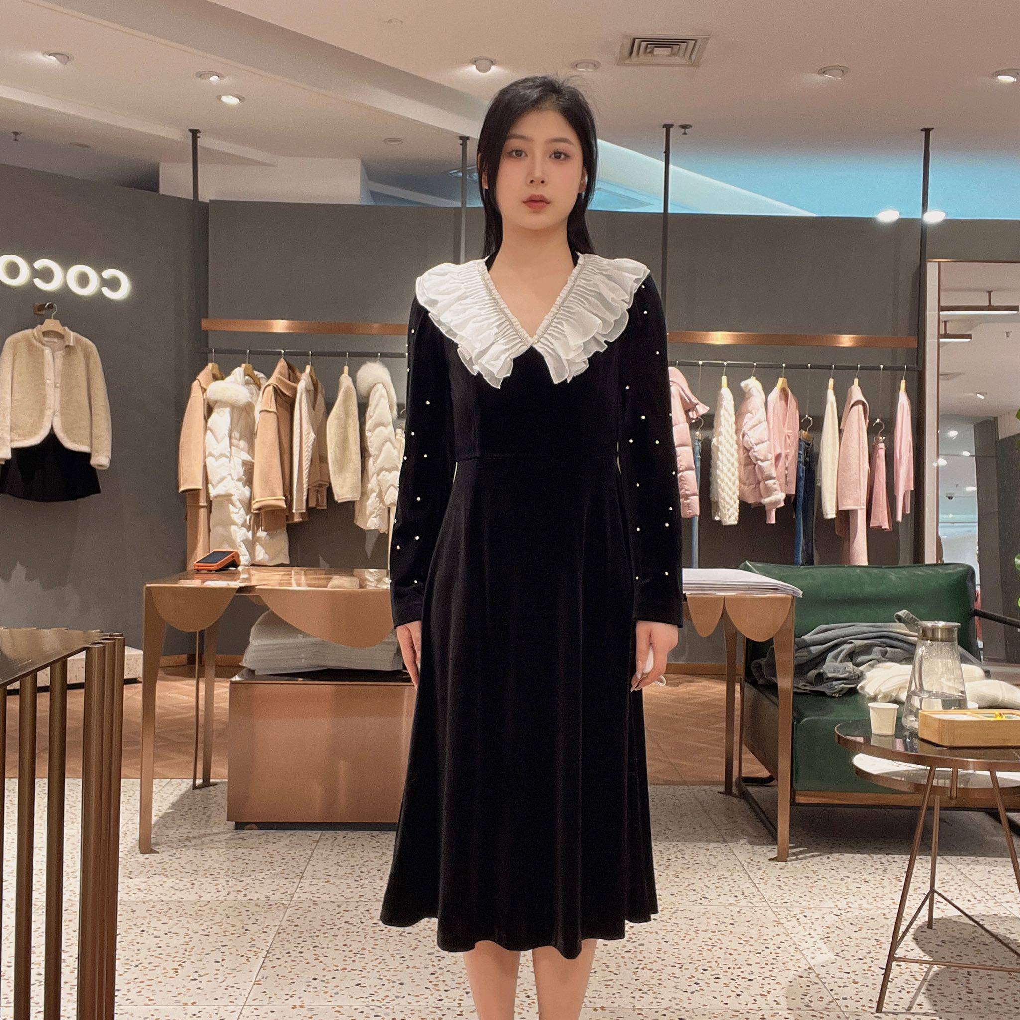 可可尼 女士优雅时尚连衣裙23412AN024153