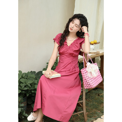 谜秀木耳边V领收腰长款连衣裙MXD29L1934