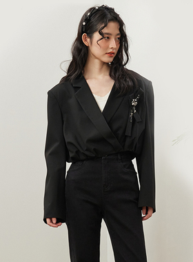 pit 2024春装时尚简约质感截短款西装102A410129