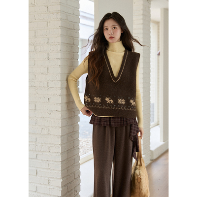 谜秀复古提花V领针织马甲女冬外搭叠穿毛衣背心坎肩MXE86Z2659