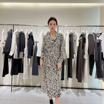 欧海一生 女士V领碎花收腰连衣裙T5053VD12309