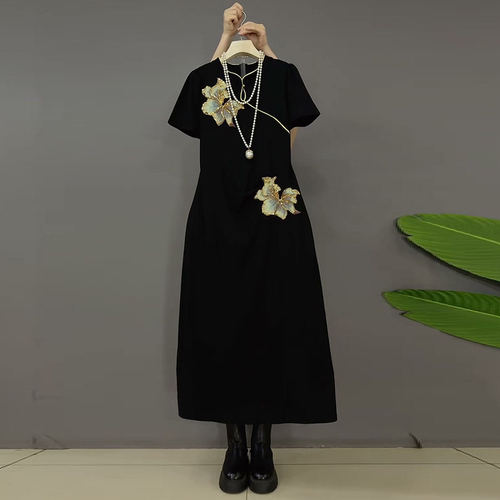 复古大尺码女装刺绣花朵
