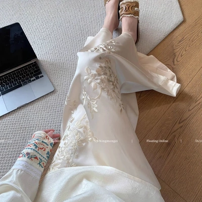 重工刺绣新中式缎面半身裙女2025春夏新款高级感气质显瘦国风裙子