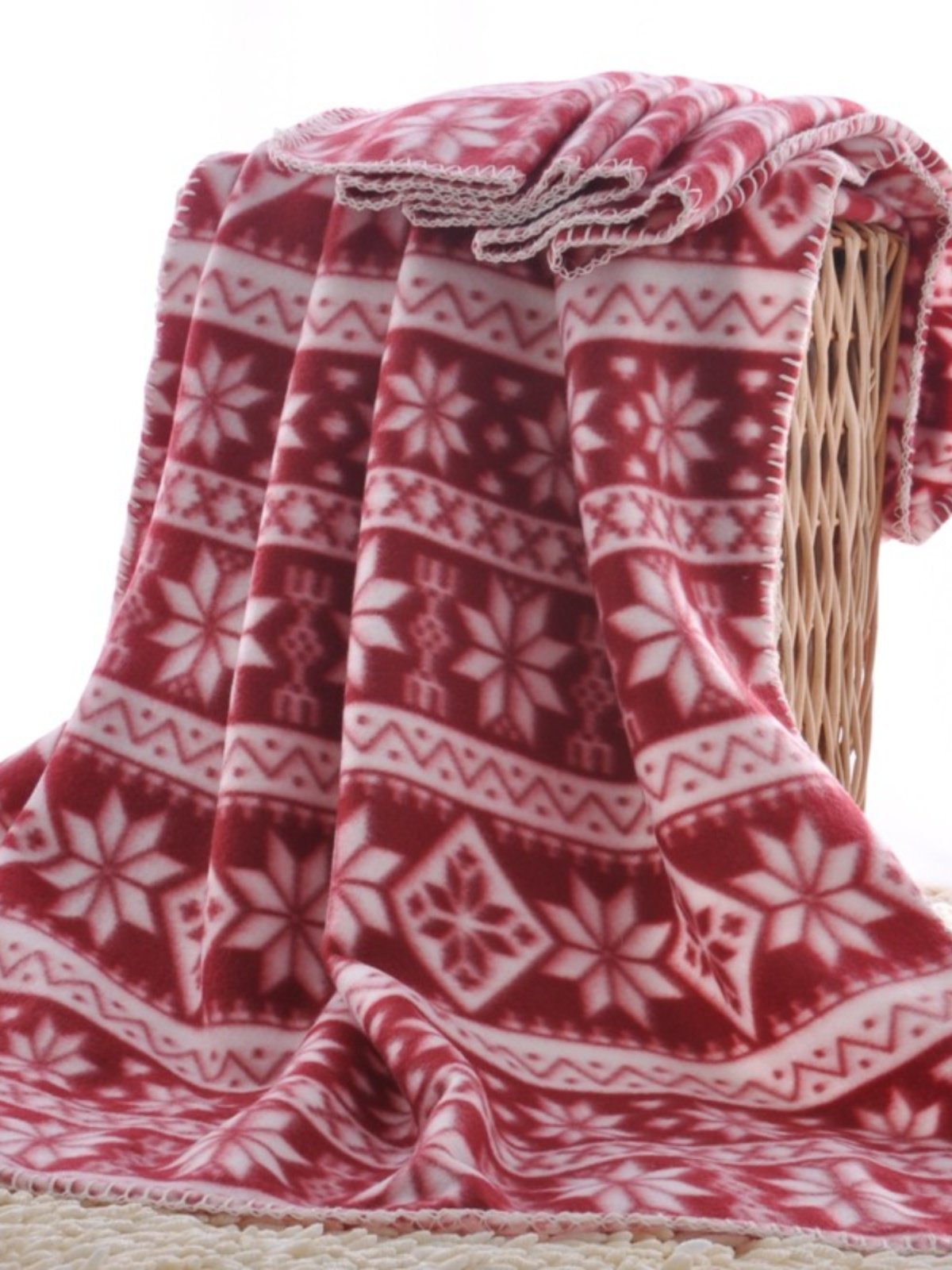 薄毛毯夏季单人儿童空调小毯子办公室午睡毯学生沙发毯盖毯