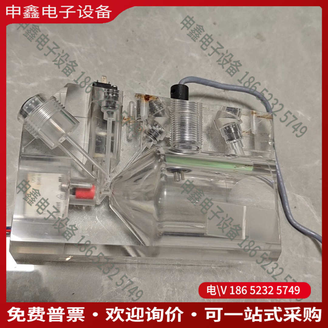 议价：HACH NA5600 sc钠表 设备上拆下来看