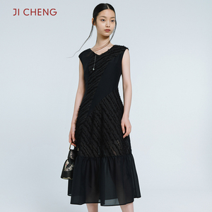 Ji Cheng吉承设计师原创夏季新款黑色连衣裙修身无袖显瘦流苏裙子