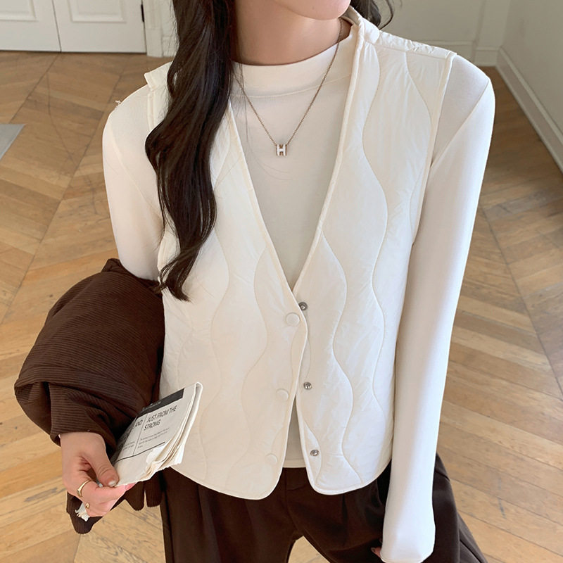 H127轻薄羊毛马甲女士时尚宽松V领外穿秋冬内胆背心外套上衣女装