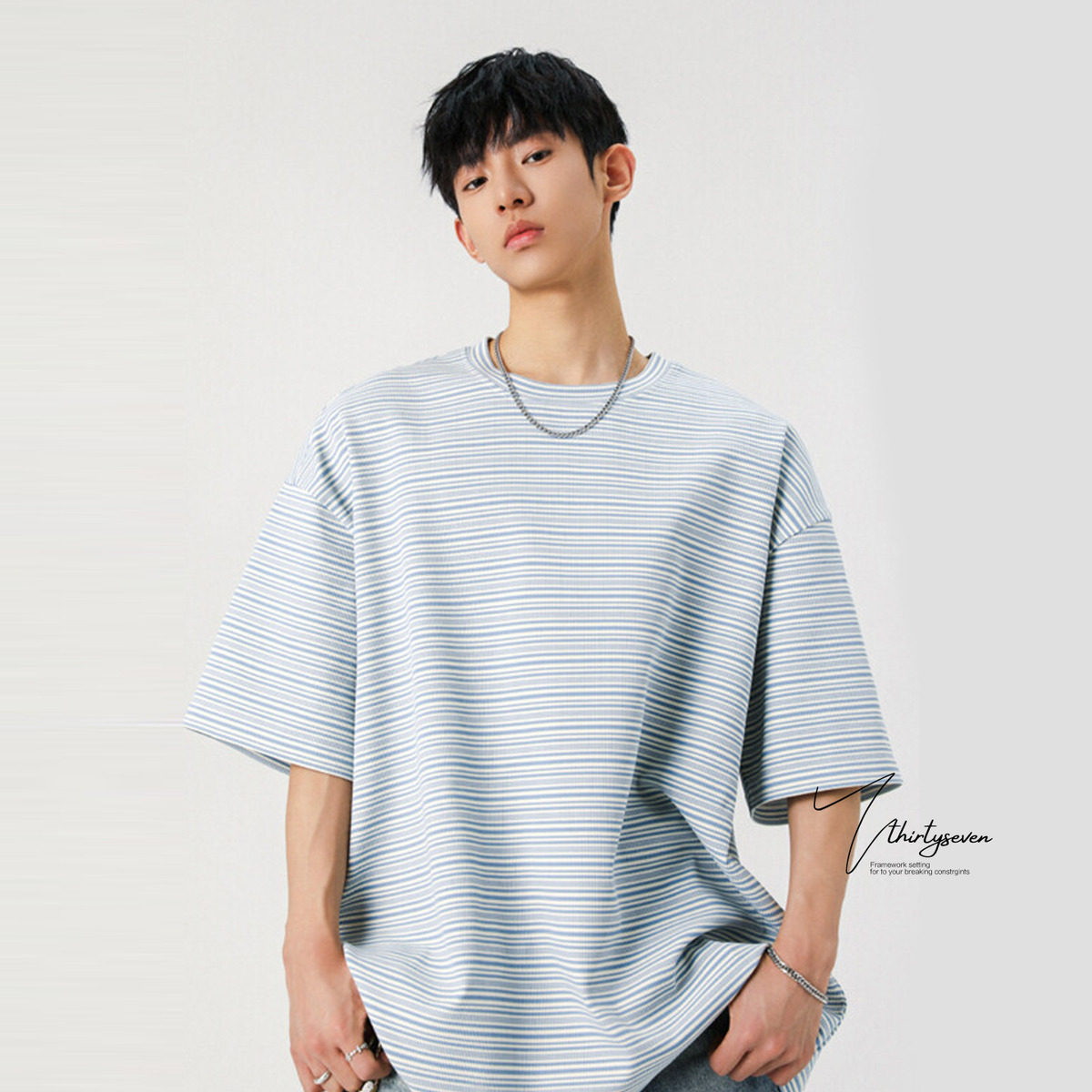 V37日系条纹短袖t恤男生2026春季新款宽松大码潮牌休闲五分袖体恤