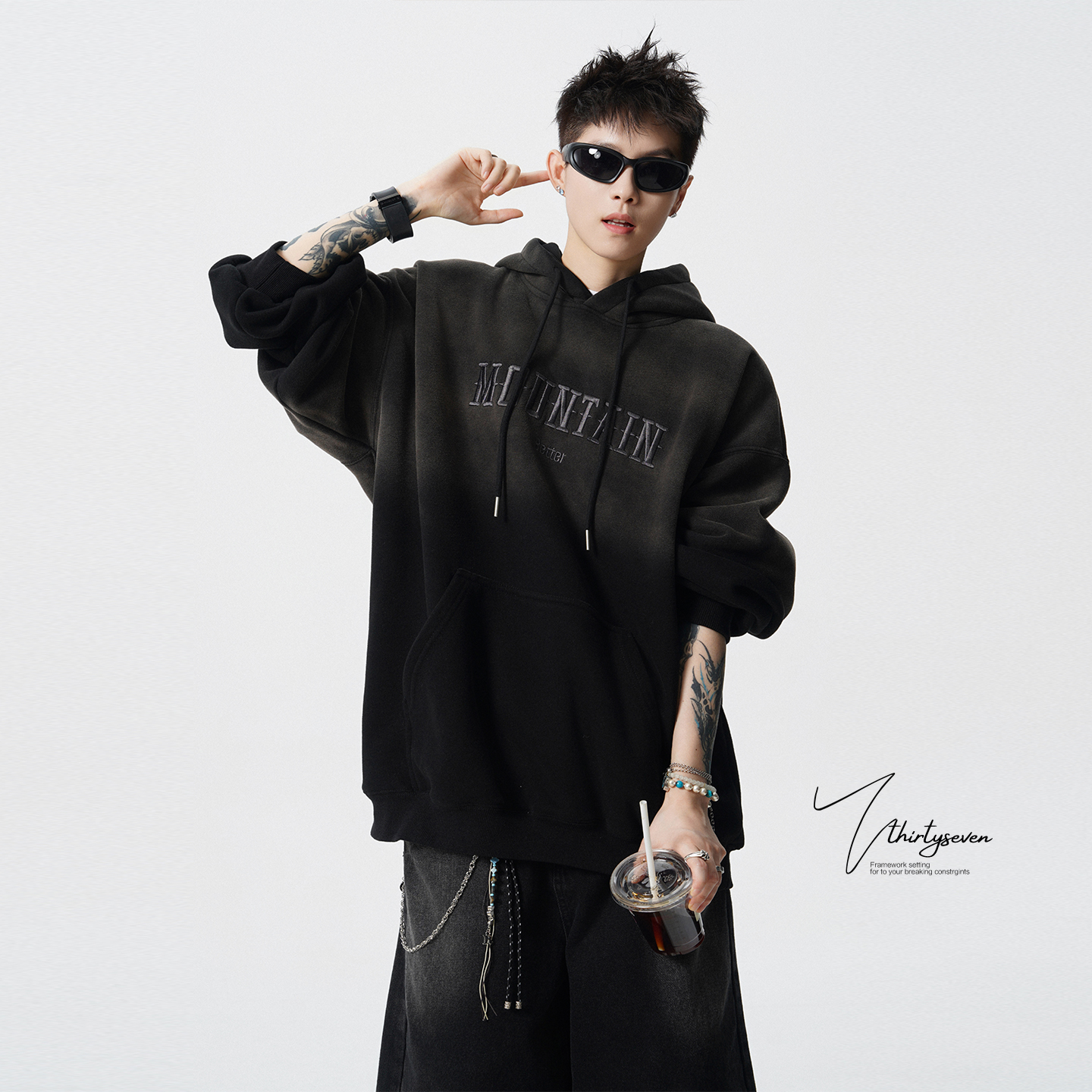 美式设计感水洗做旧连帽卫衣男