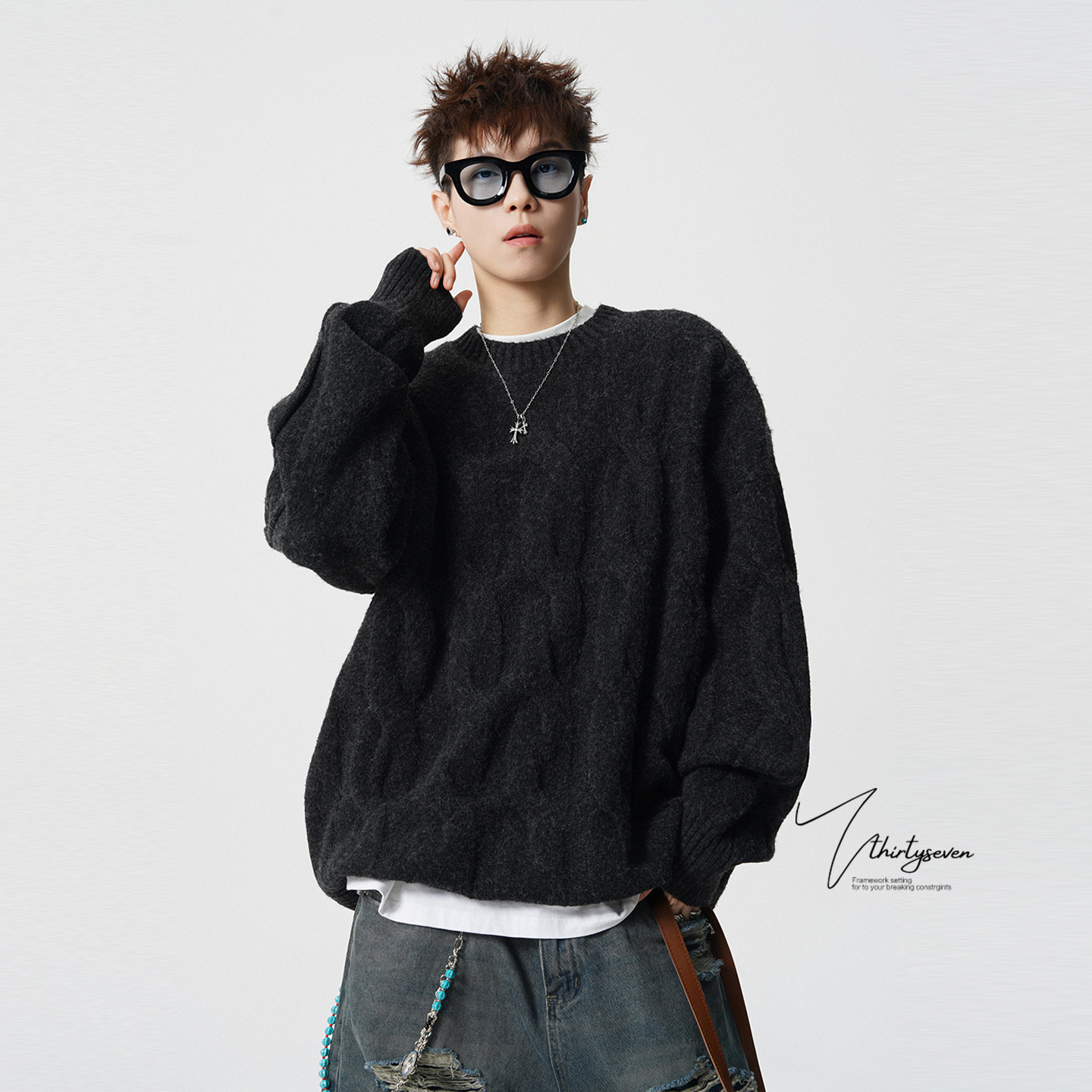 美式潮牌绞花黑色圆领针织衫男冬