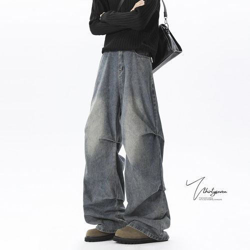 美式设计感压褶水洗牛仔裤男