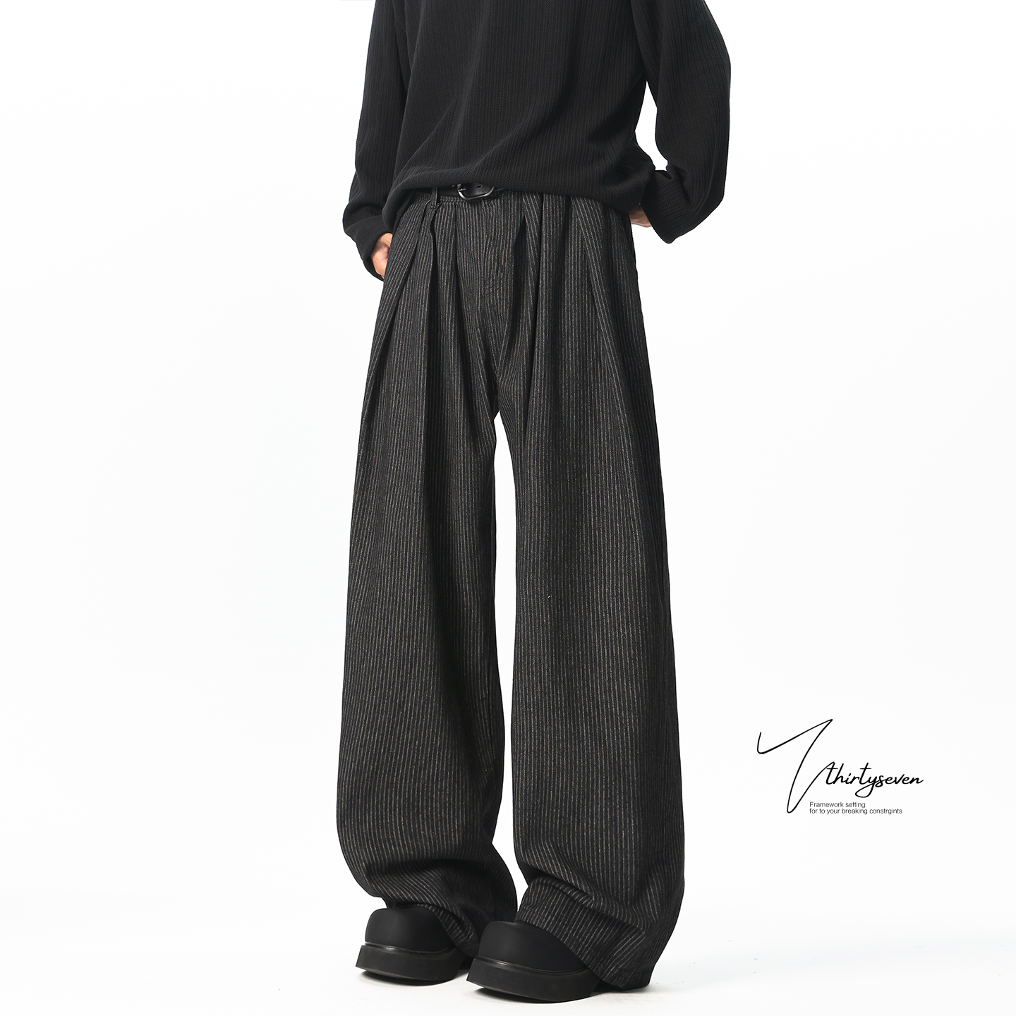 老钱风设计感褶皱黑色条纹西裤男