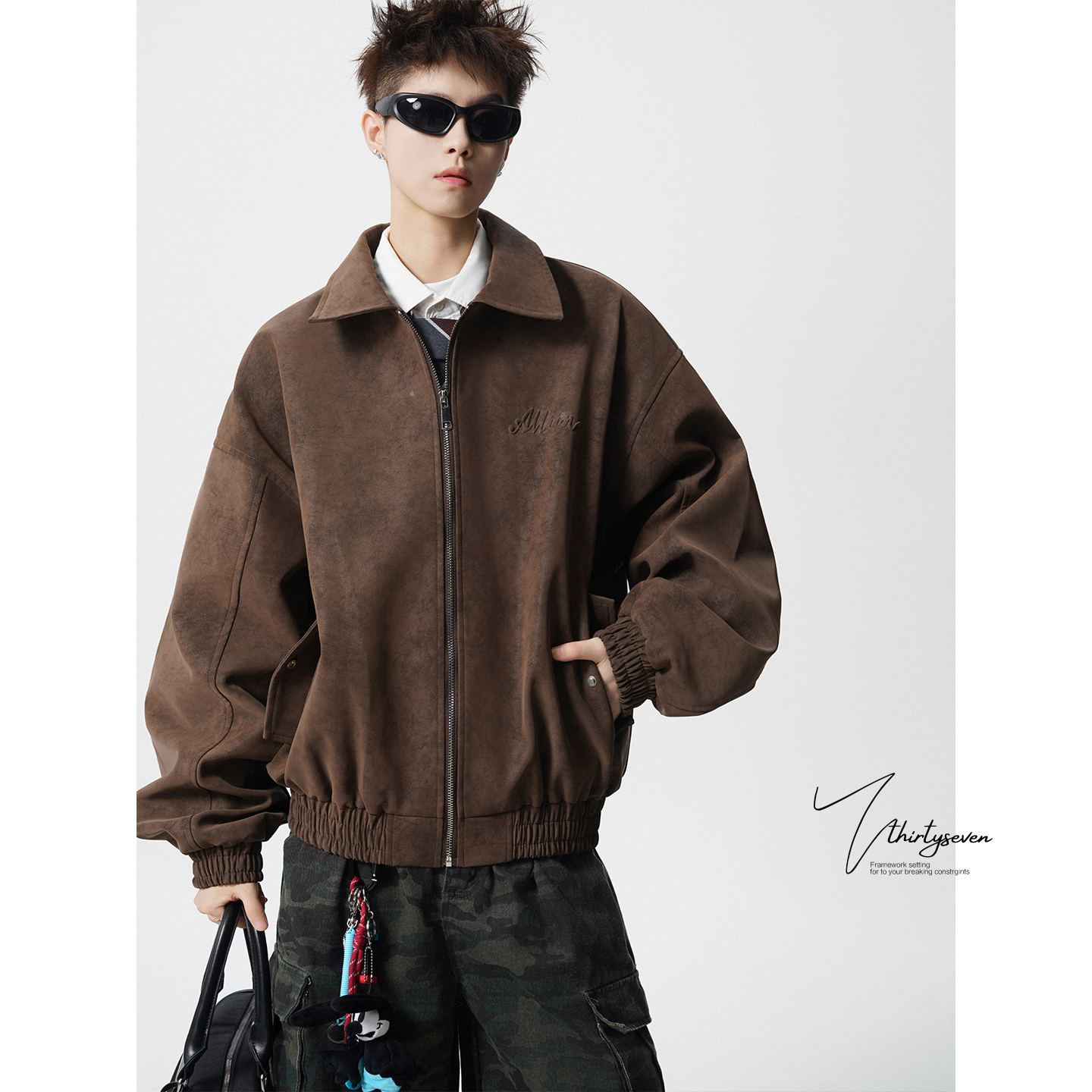 美拉德复古咖色钢印机车皮衣男款