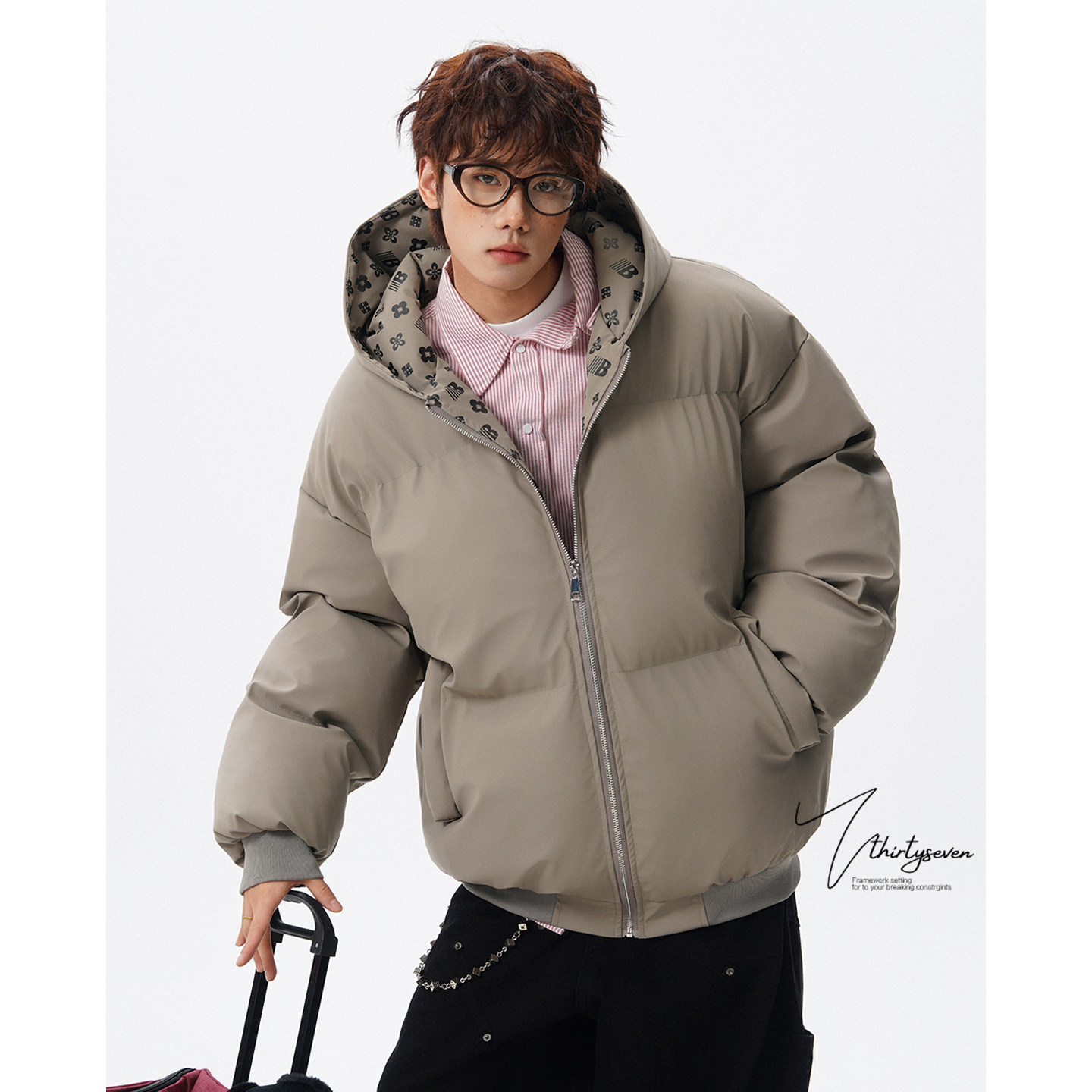 V37美式潮牌设计感加厚连帽棉衣