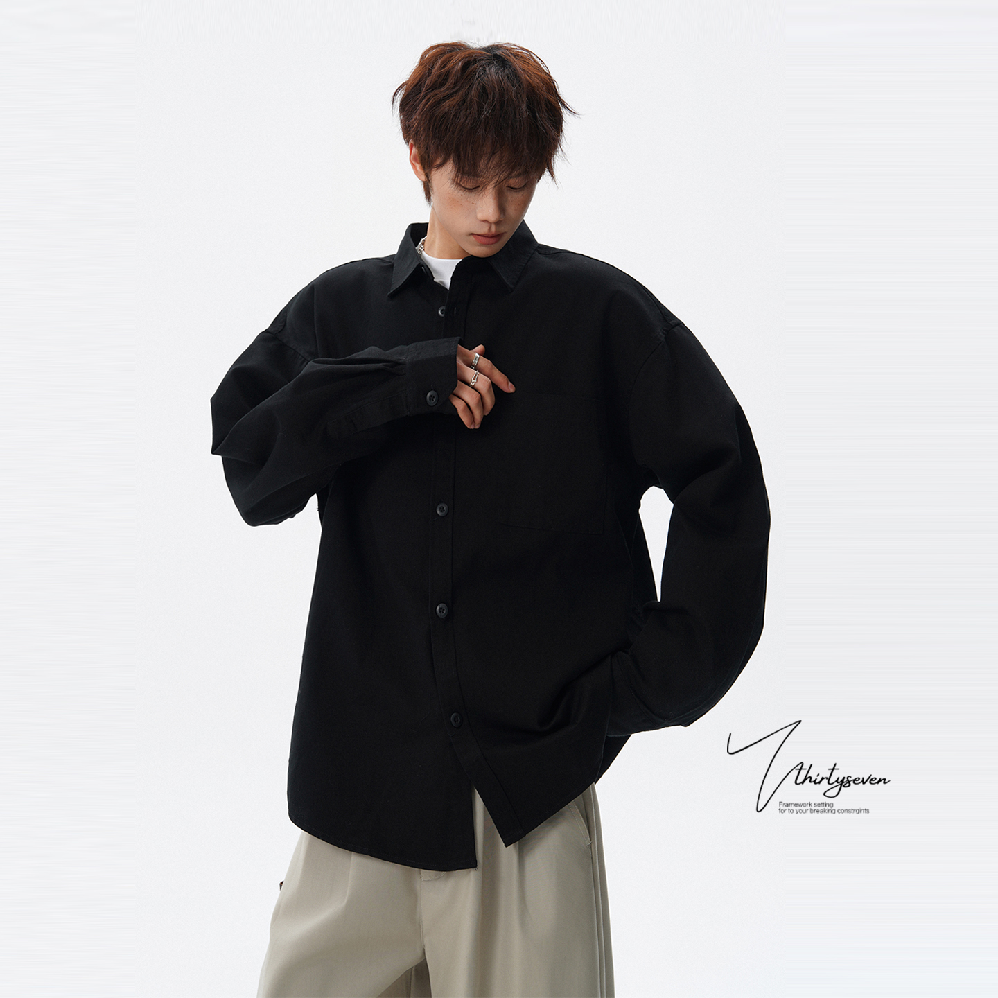 美式潮流纯色简约风衬衫男冬季