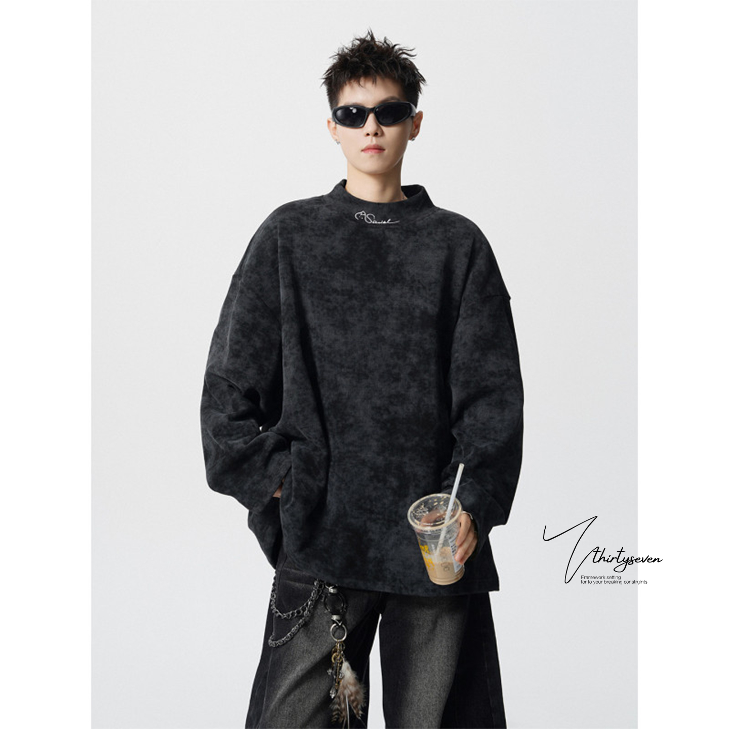 V37美式复古半高领扎染卫衣