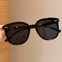 12#Черные солнцезащитные очки