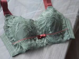 杯聚拢薄款收副乳胸罩无钢圈文胸
