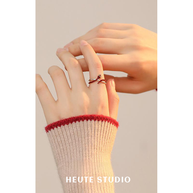 Heute Studio 小众ins本命年红蛇梵星红色戒指圣诞可调节灵蛇指环