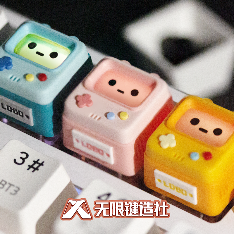 复古游戏机透光键帽可爱卡通萌系个性树脂机械键盘键帽 - 实物图