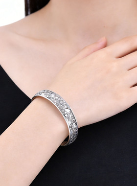 复古雕花仿藏银手镯拍摄写真配饰