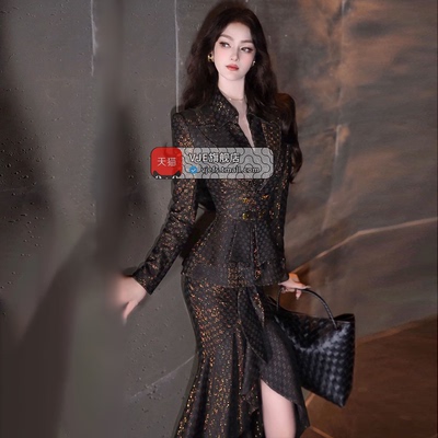 VJE秋冬OL风套装裙2025新款时髦假两件套上衣荷叶边包臀裙两件套