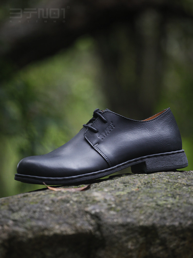 가을 겨울 남성용 고무신을 여는 것을 두려워하지 않고 손으로 꿰매는 복고풍 캐주얼 작업복 스타일 내마모성 1층 소가죽 남성용 신발