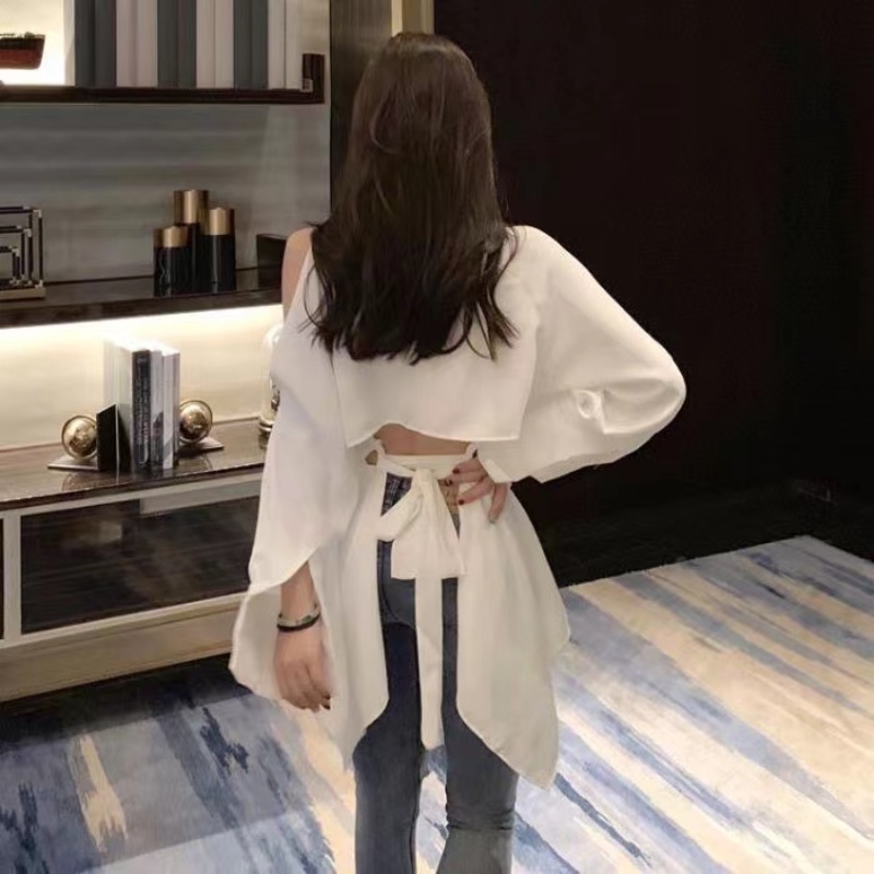 纯欲风性感白色露肩长袖衬衫女秋季设计感小众衬衣宽松中长款上衣