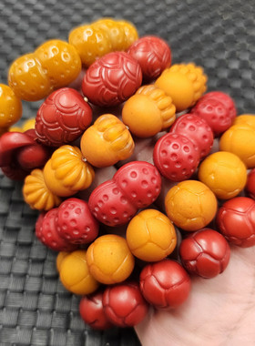 包邮荧光浮盐水鸡油黄蜜蜡花生手链红蜜蜡莲花手链松子松鼠手串