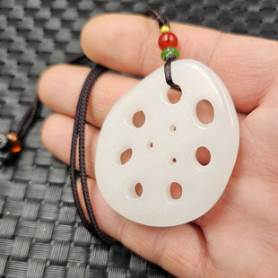 新疆和田白玉莲菜玉石挂件羊脂白金丝玉莲菜吊坠项链珠玉牌子玉坠