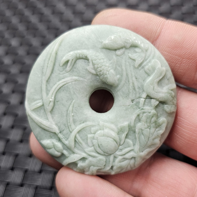 贵州翠连年有余平安扣玉石挂件豆绿色莲花吊坠玉扣玉璧项链坠玉牌