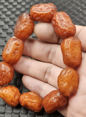 荧光浮盐水蜜蜡随型手链