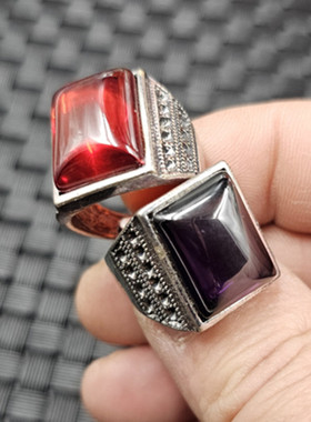 冰种红锆石方形玉石戒指宝蓝色