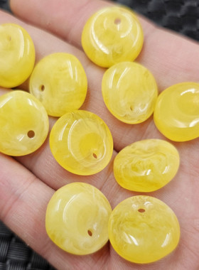 荧光浮盐水蜜蜡公主扣挂件