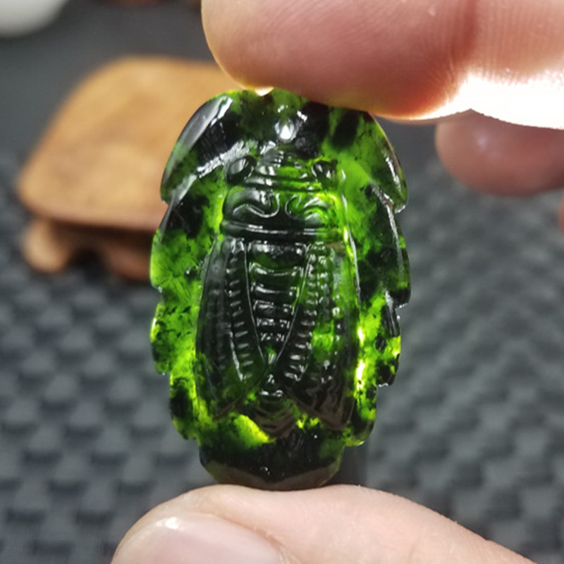 新款精美天然玉石新款墨玉一鸣惊人挂件墨绿蛇纹石玉质量吊坠玉蝉