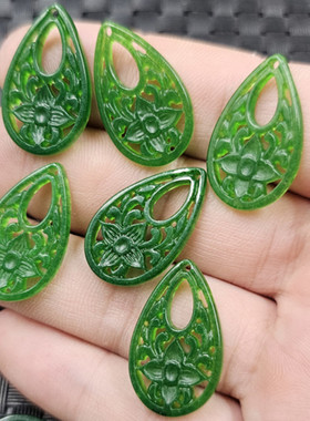 台湾水滴玉石挂件碧绿色菠菠菜绿