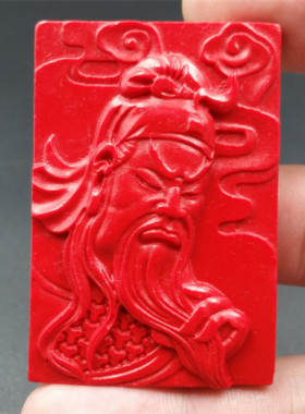 鸡血红朱砂关公吊坠厂家直销