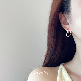 七与 心印 耳环圈圈简约爱心冷淡风耳圈显脸小极简ins风素圈耳扣