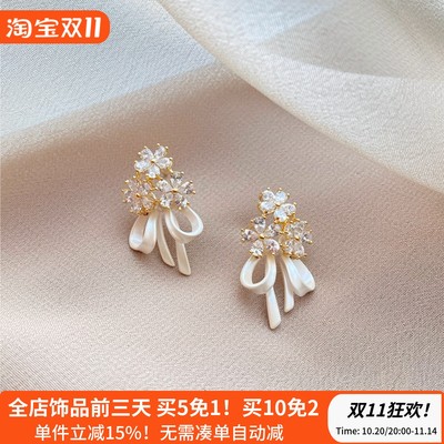 法式浪漫花簇蝴蝶结耳环