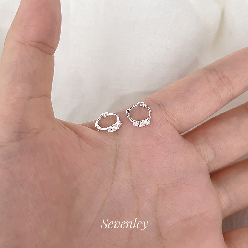 七与 高智感 睡觉免摘耳钉通体925纯银闪亮锆石小耳扣耳圈百搭女,饰品/流行首饰/时尚饰品新,耳环,淘宝优惠券,粉丝福利购,淘宝优惠卷