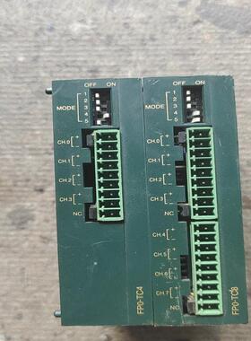 FP0-TC4 二手拆机 实物图 正面有划痕 C4是(议价）