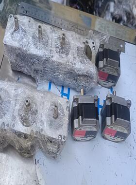 日本两相步进电机PK264PA，10只，35一个，轴(议价）