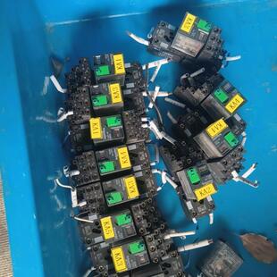 拆机施耐德继电器，型号RXM3AB1BD，24V，数(议价）