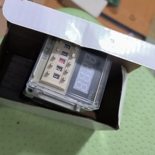 欧姆龙DH48S-2Z实物图 议价