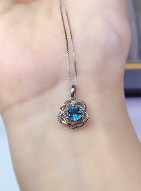 新款天然托帕石吊坠925银镶嵌女时尚轻奢饰品送女友新年礼物