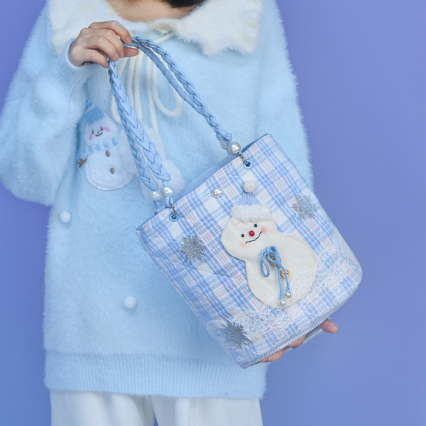 茶茶原创设计ins风可爱小雪人冬季单肩包水桶包少女心百搭手拎包,箱包皮具/热销女包/男包,水桶包,淘宝优惠券,粉丝福利购,淘宝优惠卷