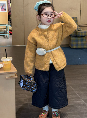 TOTObaby冬季新款女童软糯洋气黄色加厚针织毛衣外套+绗棉工装裤