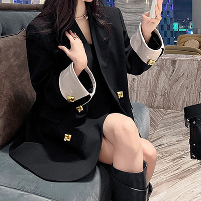 胖mm200斤大码洋气西服外套秋装