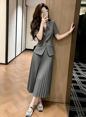女气质百褶裙OL外套半身裙200斤