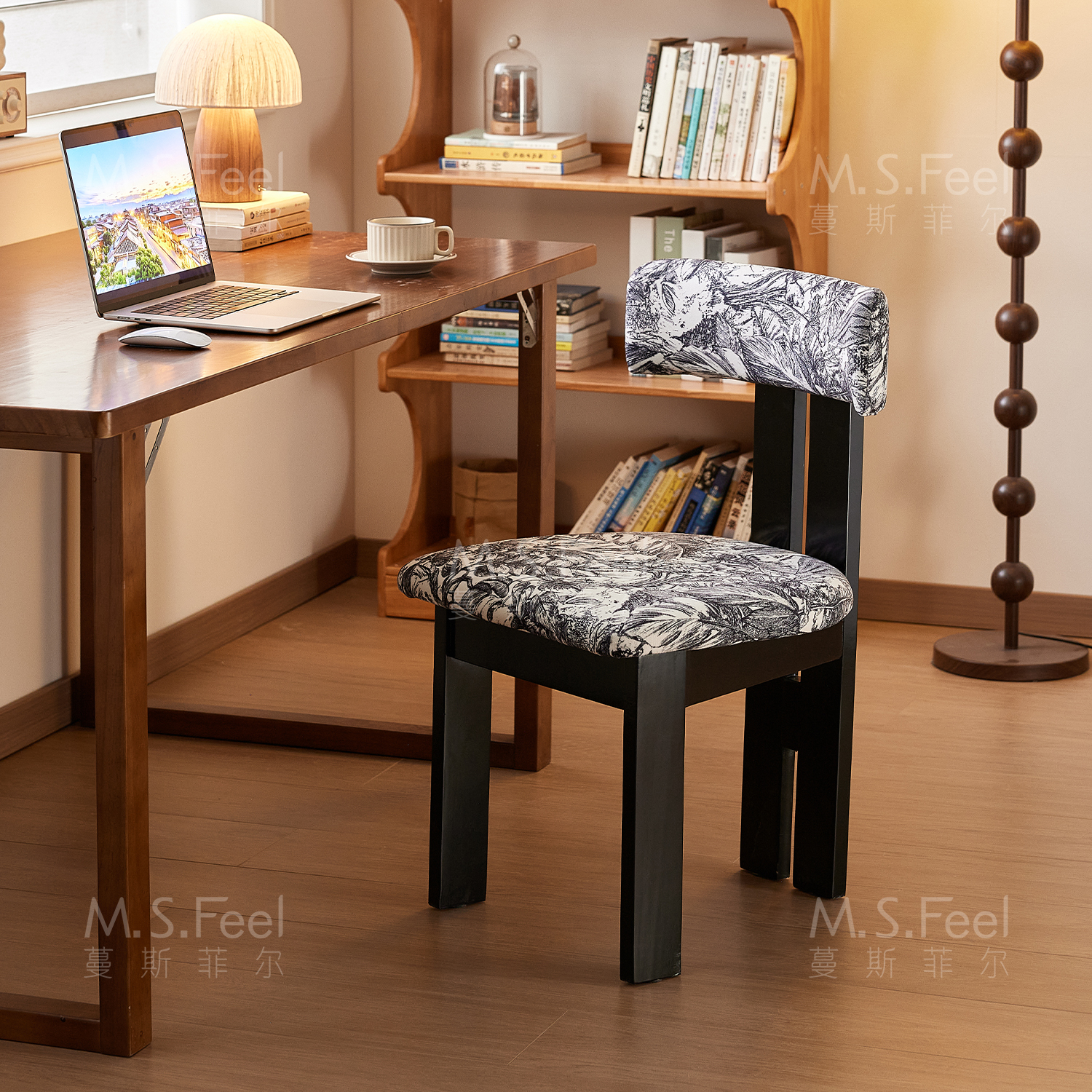 整装中古风实木软包餐桌椅